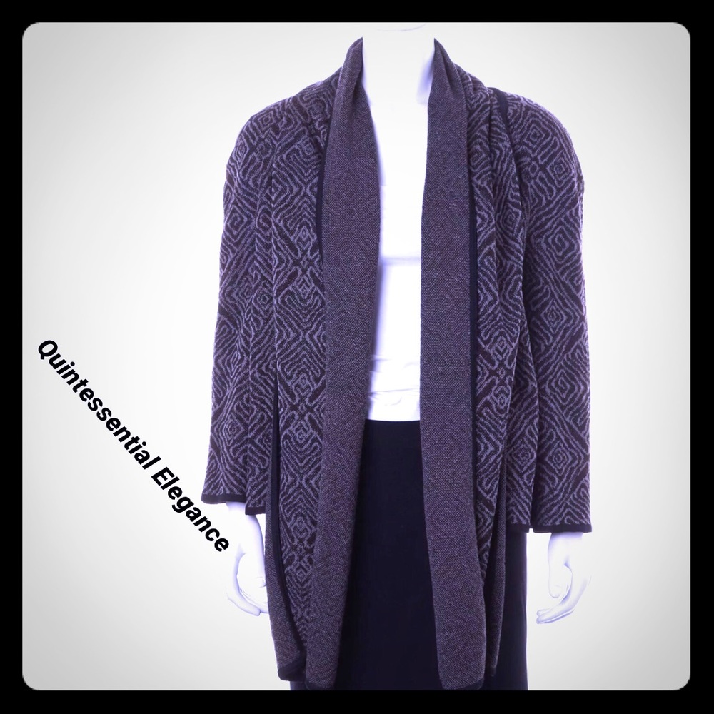 ST. JOHN Knit Cardigan / Sweater - Picture 2 of 6